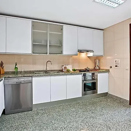 Sleeps 8 With Pool And Air Con Villa Vilamoura