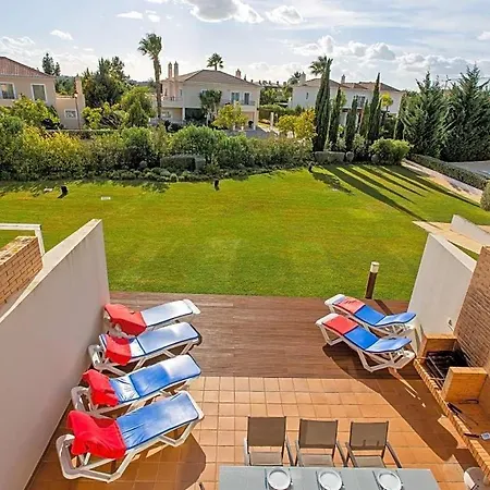 Sleeps 8 With Pool And Air Con Vilamoura